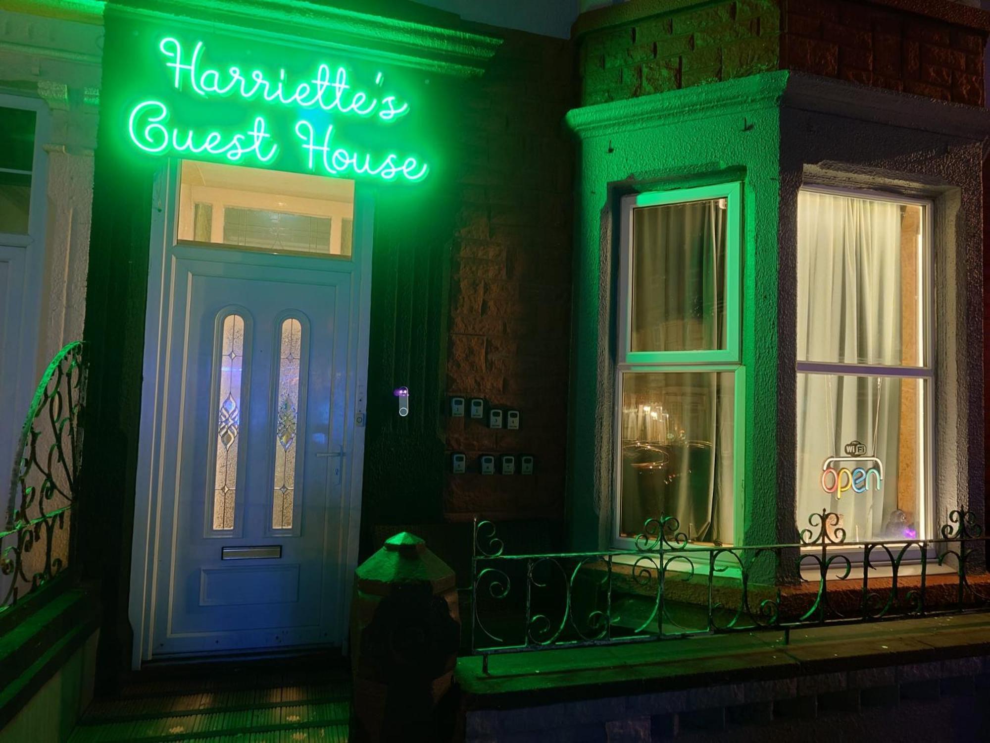 Harriette'S Guest House Blackpool Esterno foto